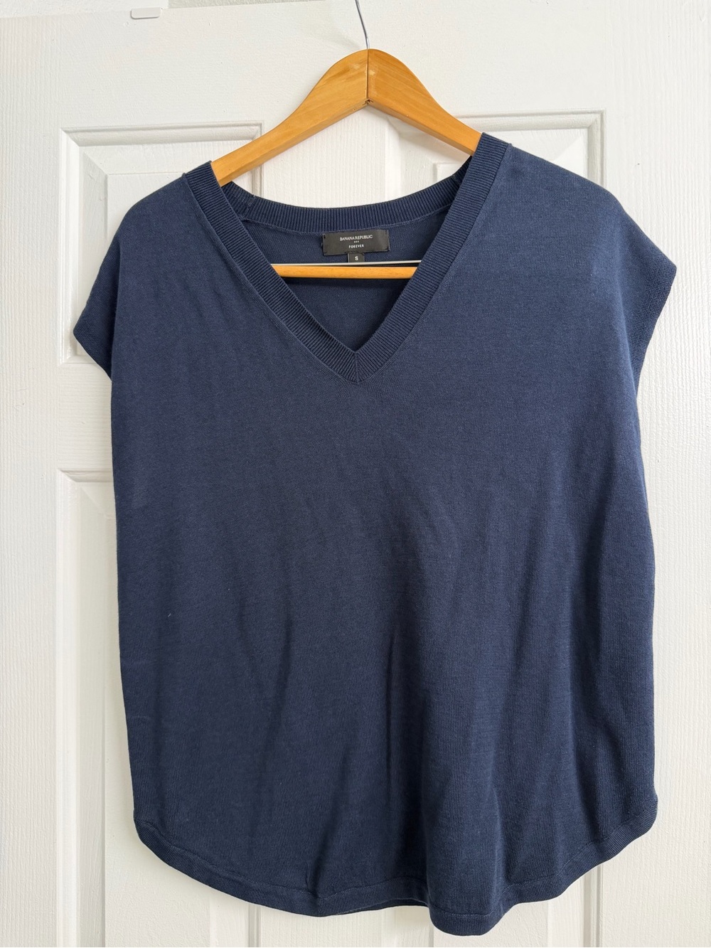 Banana Republic Navy V-Neck Cap-Sleeve Tank Top